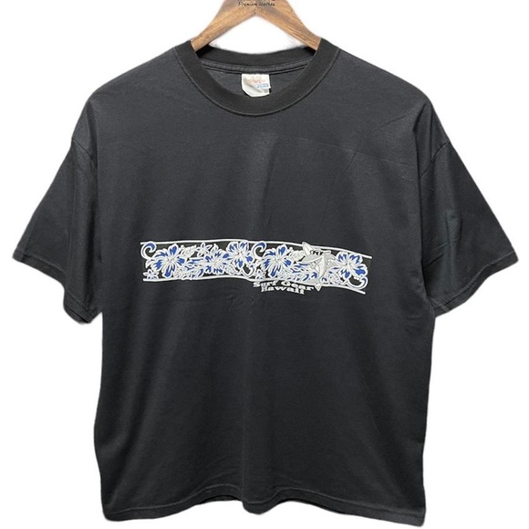 Hanes Other - Surf Gear Hawaii Hawaiian island floral & shark graphic casual vacation T-shirt